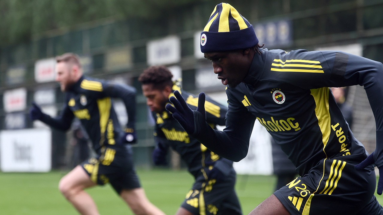 Fenerbahçe, Trabzonspor maçının hazırlıklarına başladı