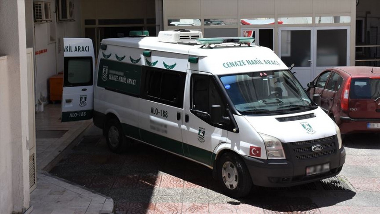 Yerleşik turist evinde ölü bulundu