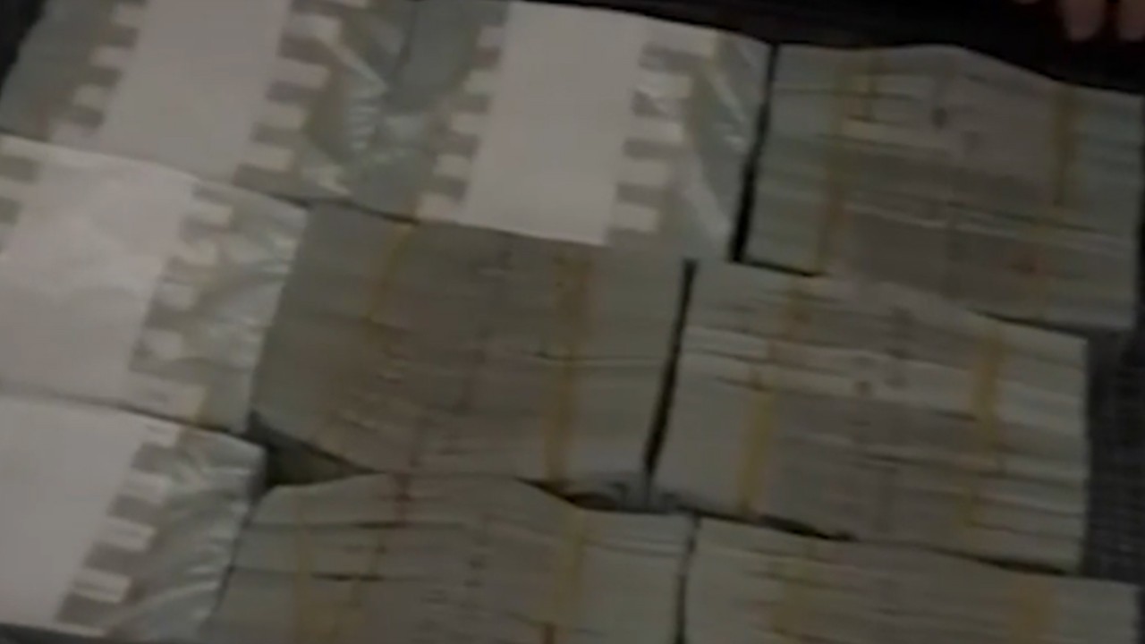 Arabanın bagajında bırakılan 30 milyon dolar çalındı