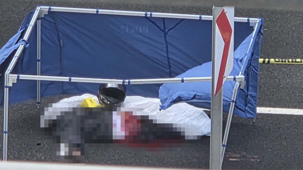 Feci olay! Kaza yapan motosikletlinin üzerinden otobüs geçti