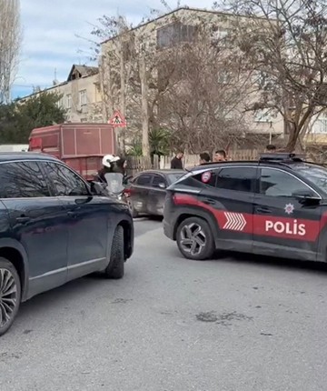 Devriye atan polislere saldırı: 4'ü polis 6 yaralı