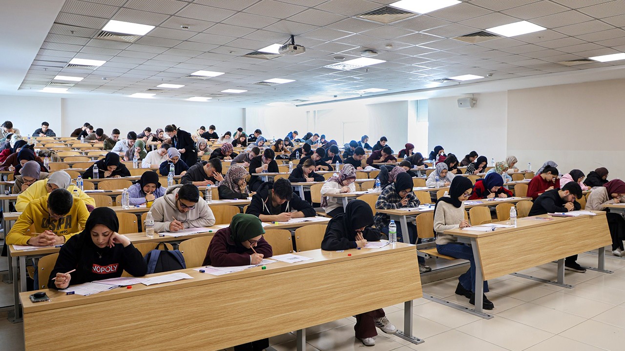 KTO Karatay’da üniversite adayları için ödüllü TYT provası yapıldı