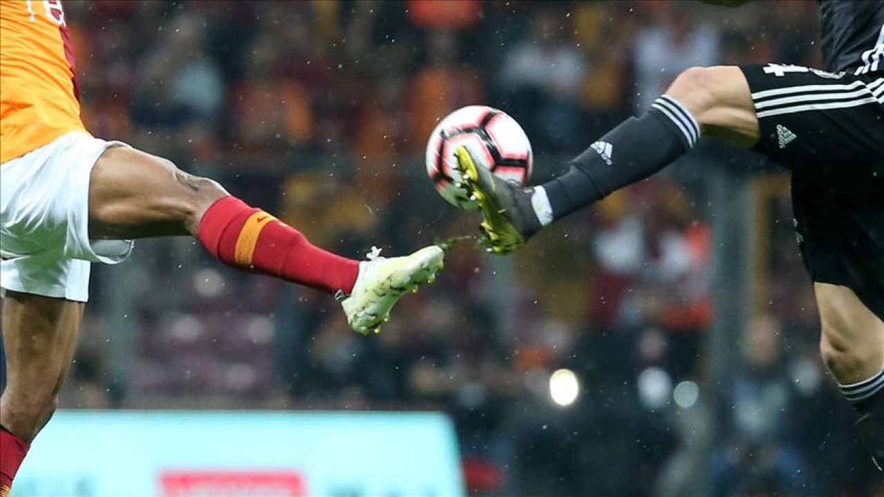 Beşiktaş - Galatasaray derbisinin tarihi açıklandı