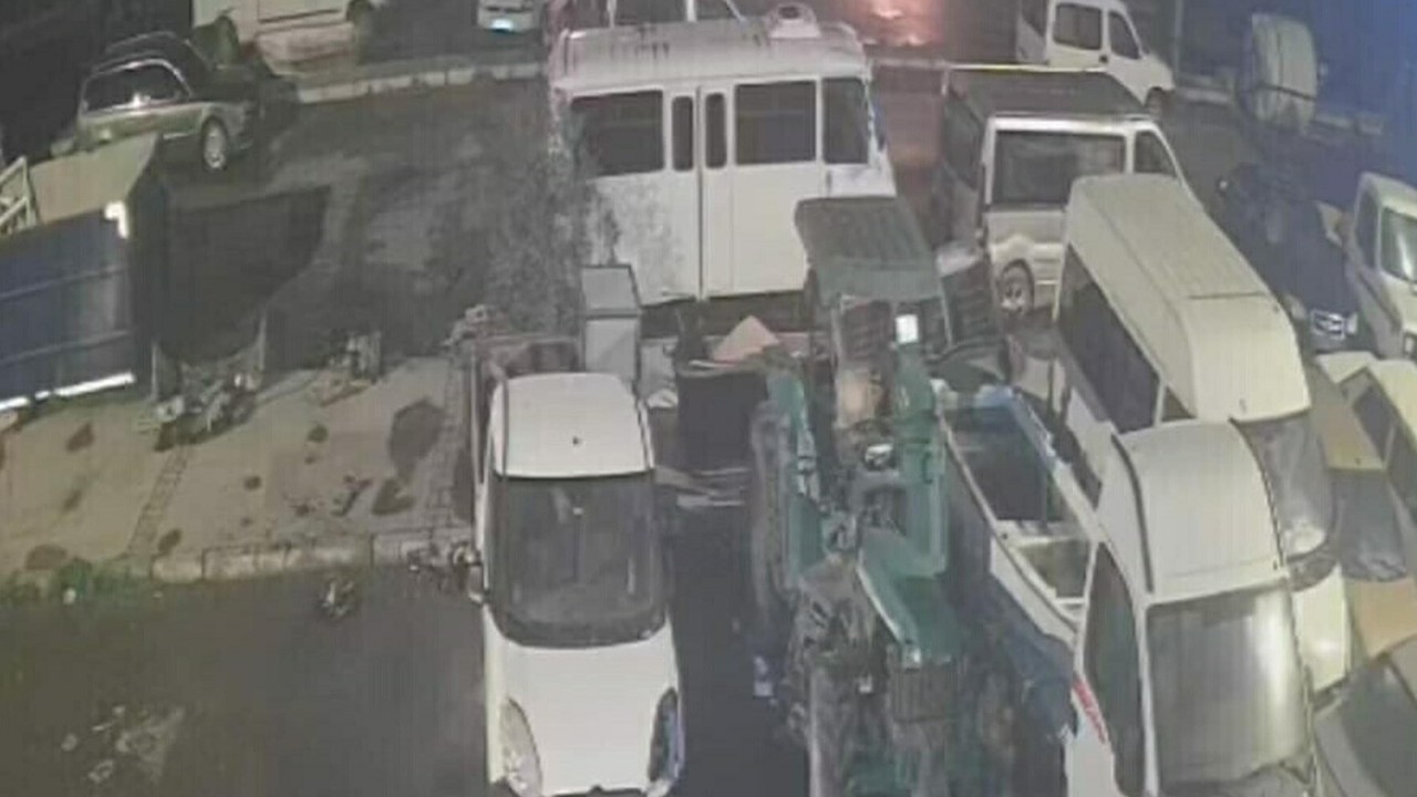 Hurda otobüste yangın! 16 yaşındaki Abdullah öldü; 3 gözaltı