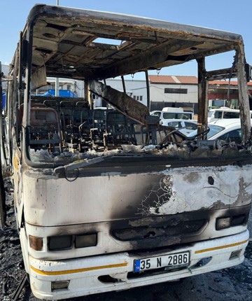 Hurda otobüste yangın! 16 yaşındaki Abdullah öldü; 3 gözaltı