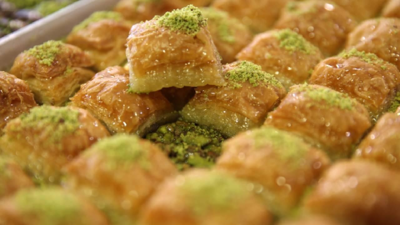 Baklava ve tatlı üreticileri ramazanda fiyatları sabitledi