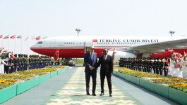 Cumhurbaşkanı Erdoğan, Etiyopya'da resmi törenle karşılandı