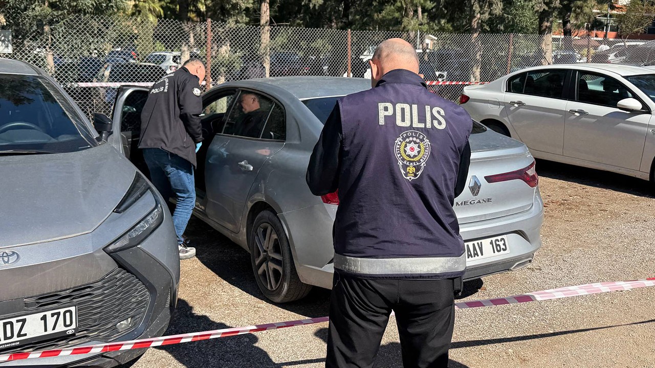 Nöbetten çıkan anestezi teknikeri, otomobilinde ölü bulundu; eşi gözyaşlarına boğuldu