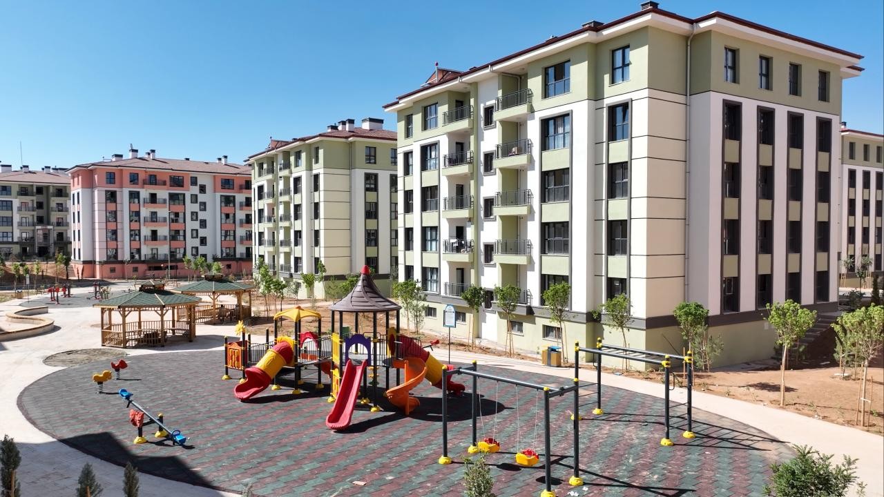 500 bin sosyal konut projesinde kura heyecanı sürüyor