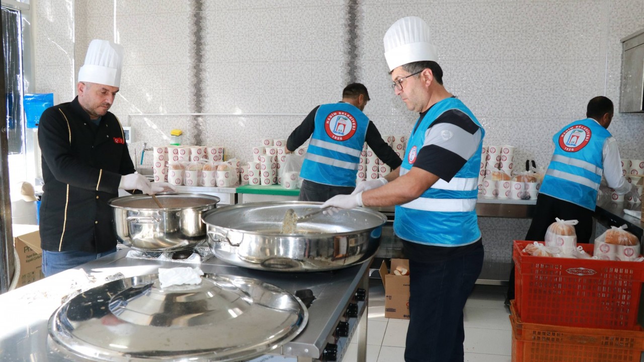 Hadim’de 200 aileye ramazan boyunca sıcak yemek ulaşacak