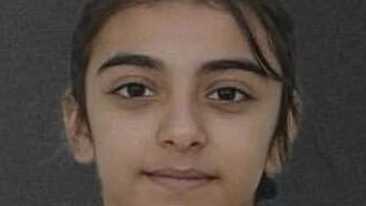 Kalp krizinden ölen ortaokul öğrencisi Öykü, son yolculuğuna uğurlandı