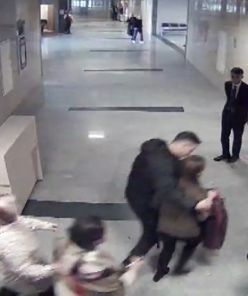 Adliyede savcı, kadın hakimi vurmuştu! Saldırı sonrası yaşananların görüntüleri ortaya çıktı