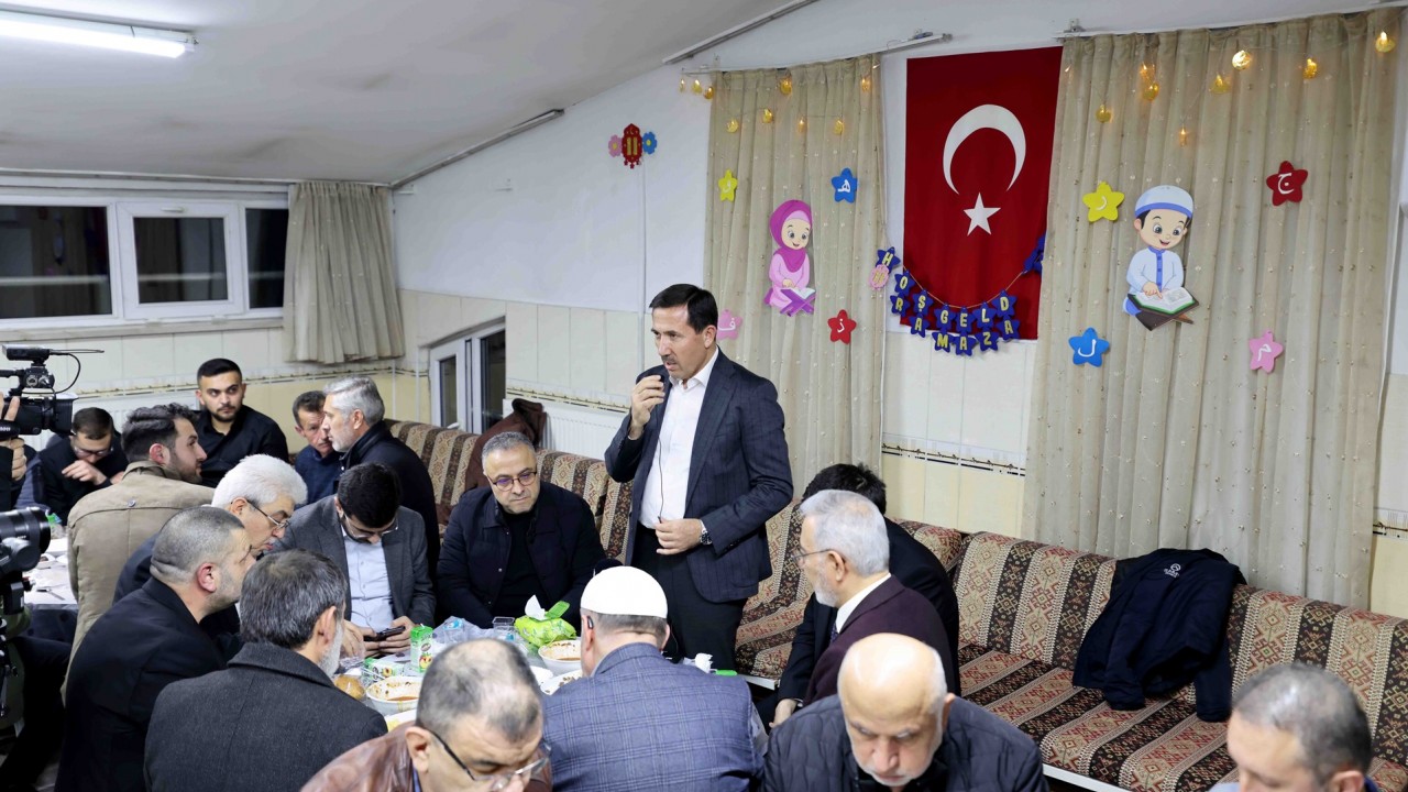 Hasan Kılca iftar ve teravih programlarında vatandaşlarla bir araya geldi