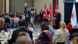 Bakan Güler, şehit aileleri ile iftarda buluştu