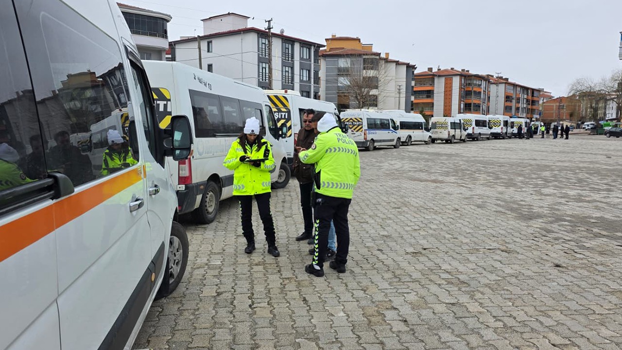 Kulu'da öğrenci servis araçlarına denetim