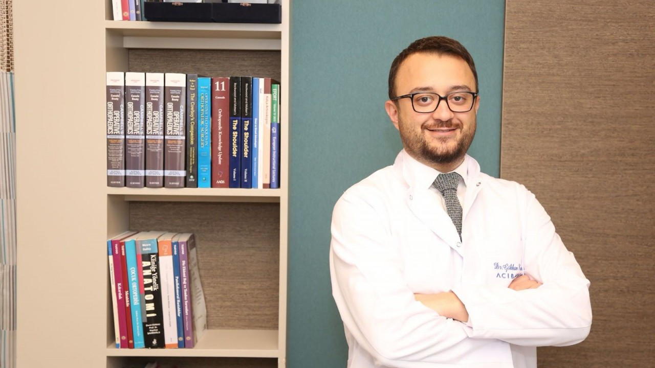 Ortopedi ve Travmatoloji Uzmanı Doç. Dr. Gökhan Karademir ile Güvenli ve Modern Tedavi