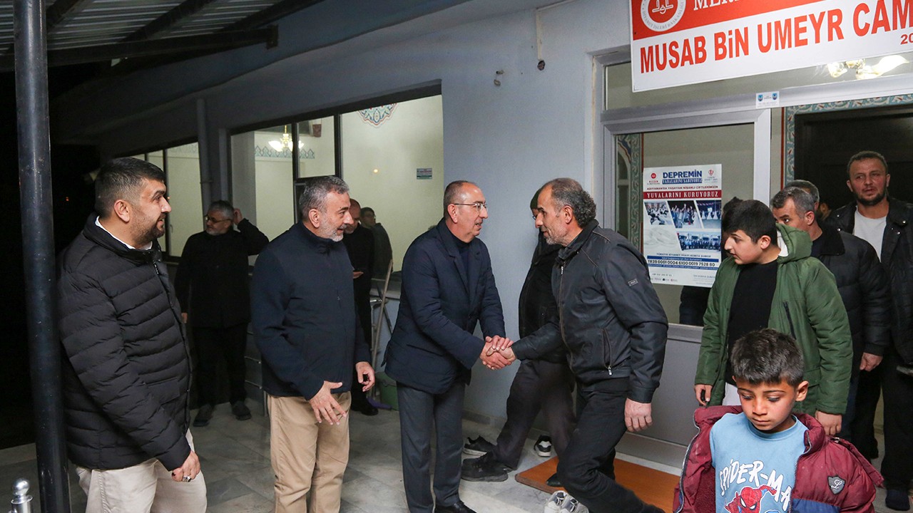 Başkan Kavuş, bu ramazan ayını da hemşehrileri ile iç içe yaşıyor