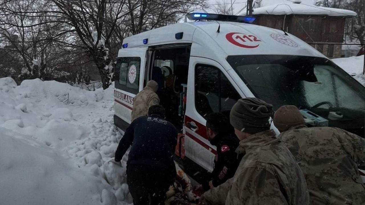 Toprak kayması nedeniyle 1 işçi hayatını kaybetti