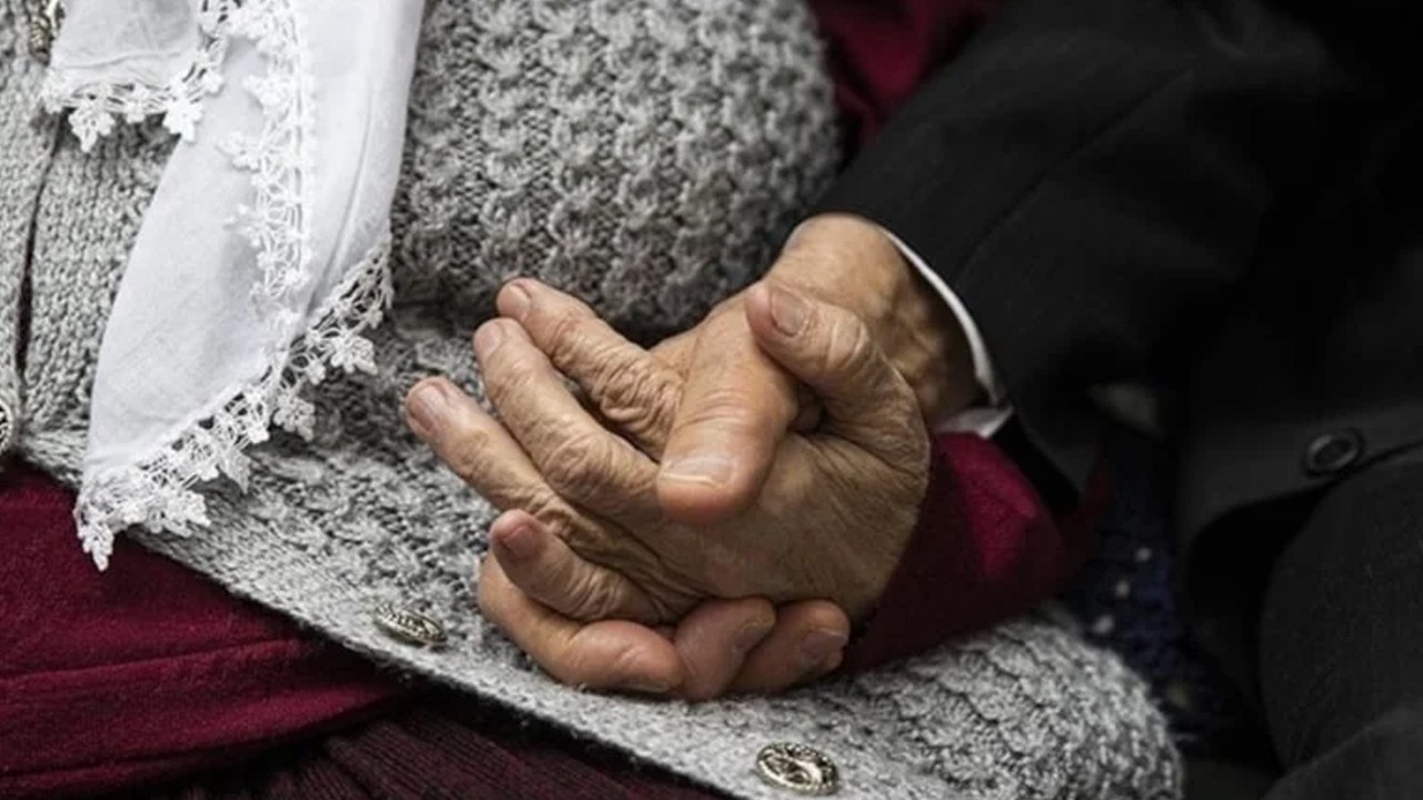 65 yaş üstünde evlilikler rekor kırdı