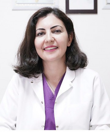 Kas gevşetici yerine başka ilaç verildi! Kalbi duran doktor yaşam savaşı veriyor