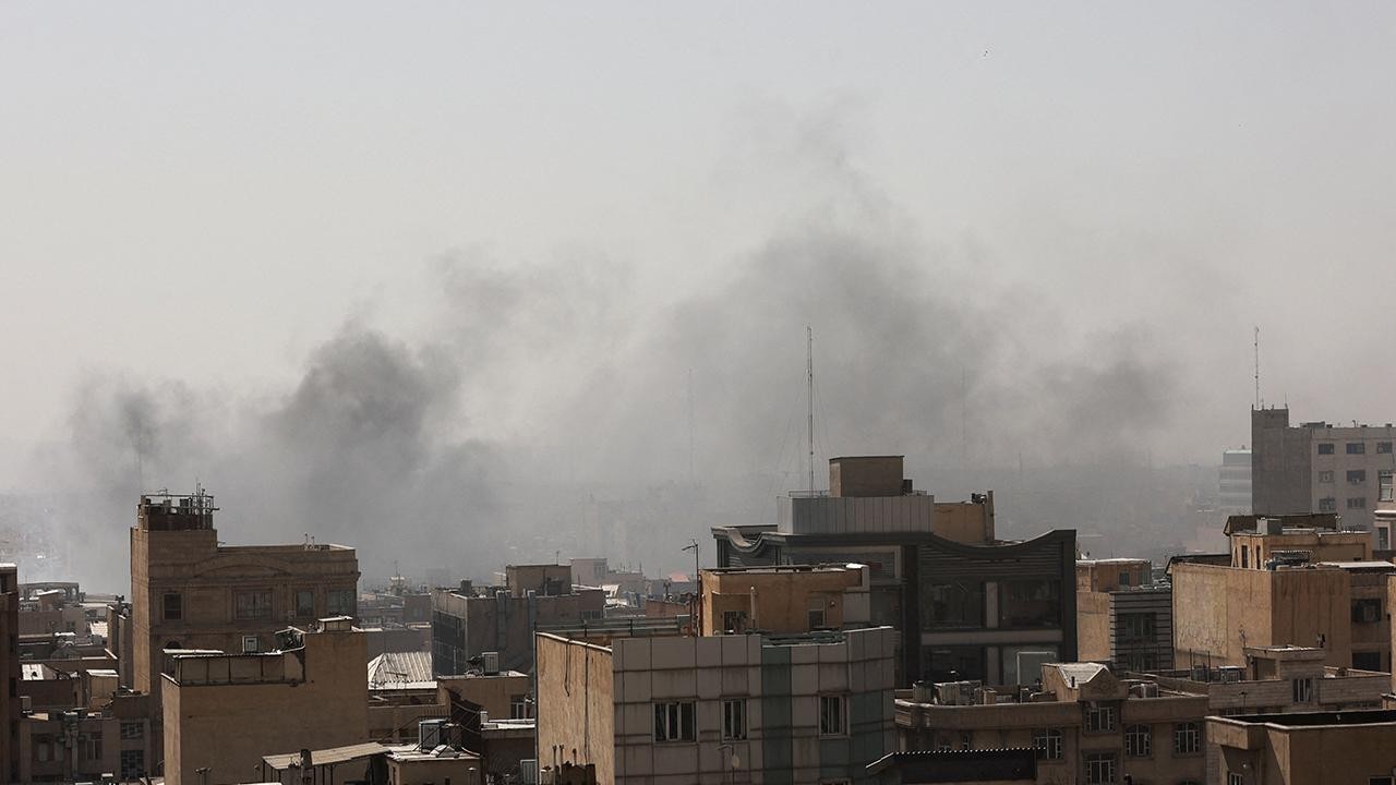 SANA: İran’dan fırlatılan bir füzenin Suriye'nin Süveyda iline düşmesi sonucu 4 kişi öldü