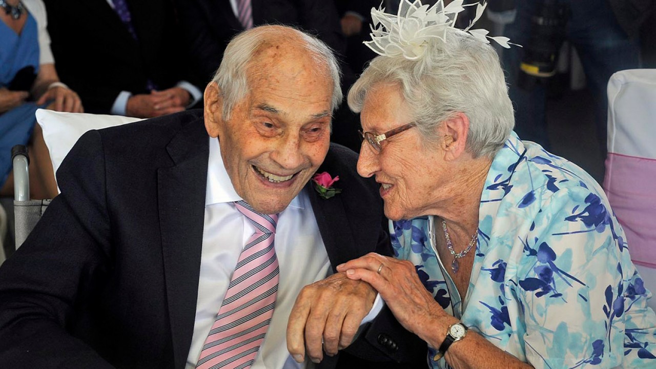 Tarihin en uzun evliliği rekorunun sahibi olarak Guinness Rekorlar Kitabına giren Kanadalı David Jacop Hiller ve Sarah Davy Hiller kaç yıl evli kaldı?