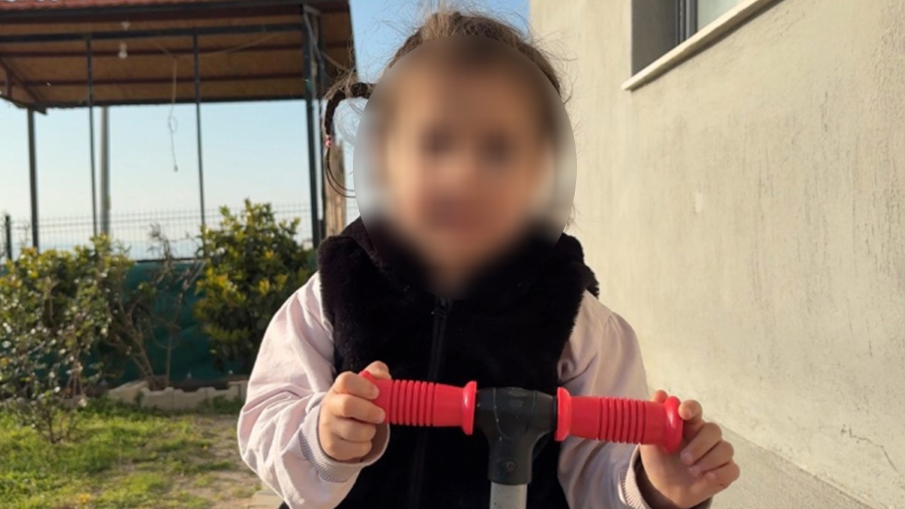 Apartman bahçesinde korkutan saldırı:3 yaşındaki çocuk ağır yaralandı