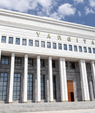 Boşanma aşamasındaki eşini gizli kamerayla izleyen sanığın cezası onandı