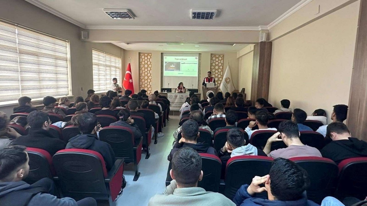 Konya’da jandarmadan siber farkındalık eğitimi