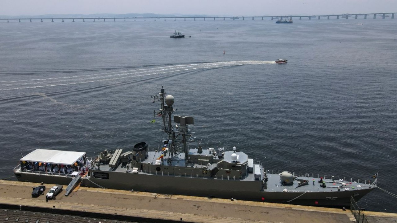 Sri Lanka: "Hint Okyanusu’nda batırılan İran gemisinde en az 80 kişi hayatını kaybetti"