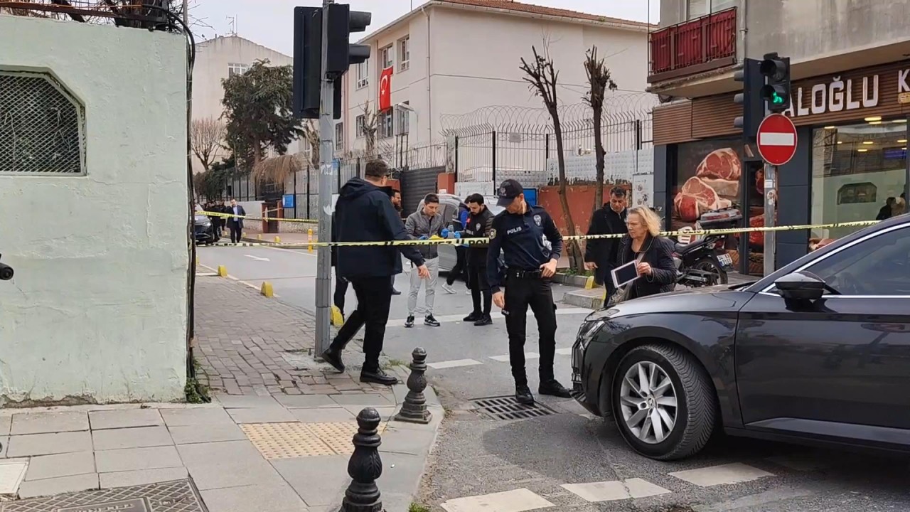 2 çocuk annesi kadın boşanma aşamasındaki eşi tarafından sokak ortasında öldürüldü