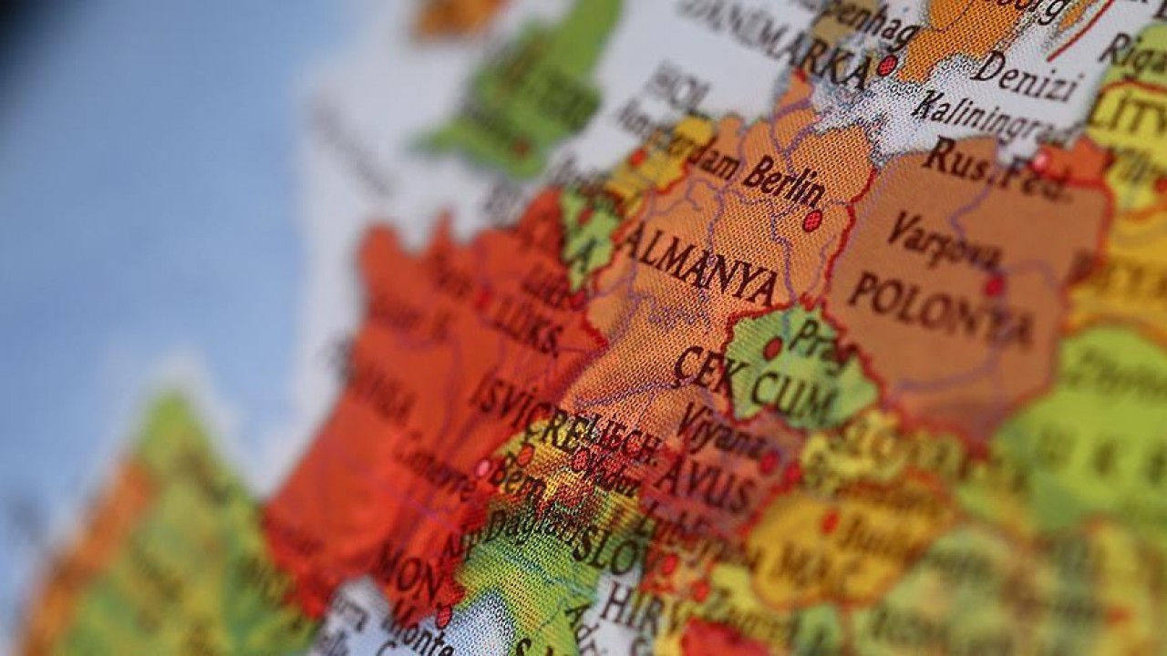 “Batı Makedonya“, “Orta Makedonya“ ve “Doğu Makedonya ve Trakya“ hangi ülkede yer alan idari bölgelerdir? Milyoner Sorusu