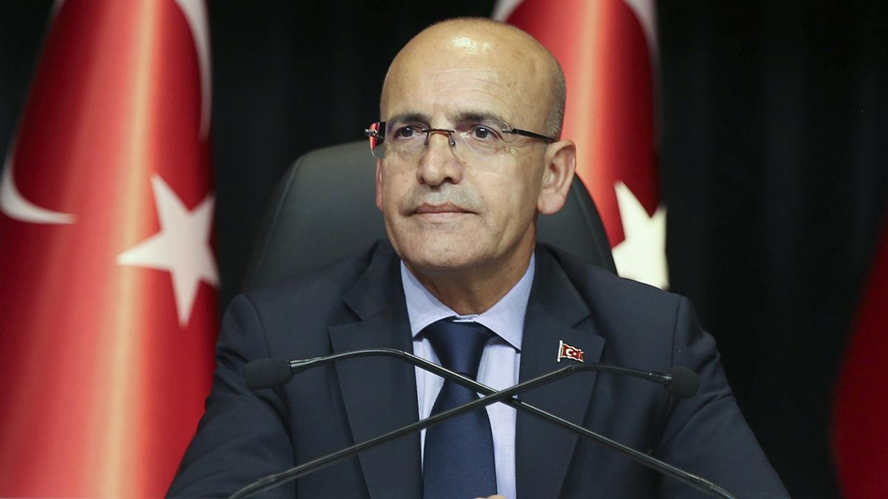 Mehmet Şimşek: Dezenflasyonu önceliklendiren önemli bir adım attık