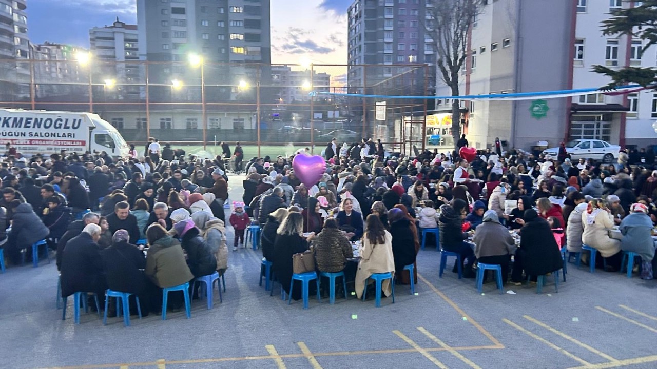 Selçuklu’da "İftarda Konuşalım Ramazan Söyleşileri" programı düzenlendi