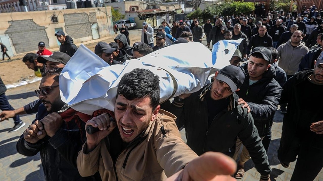 Filistin topraklarını gasbeden İsraillilerin açtığı ateş sonucu Batı Şeria’da 2 Filistinli hayatını kaybetti