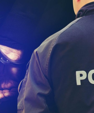 FETÖ hükümlüsü yurt dışına kaçmaya çalışırken yakalandı