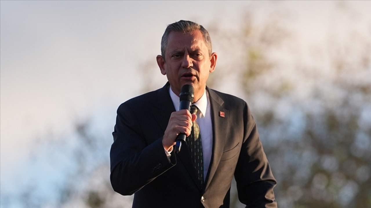 Mahkeme heyetine hakaret eden Özgür Özel'e soruşturma