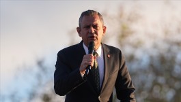 Mahkeme heyetine hakaret eden Özgür Özel'e soruşturma