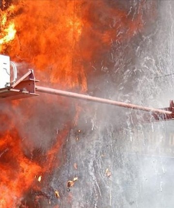 İş yerinde yangın çıktı!