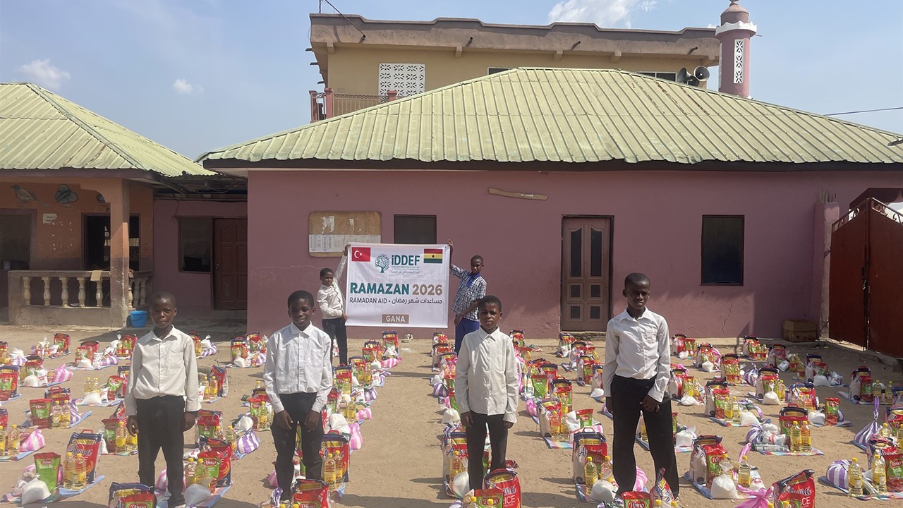 İDDEF’ten ramazanda binlerce aileye kumanya yardımı