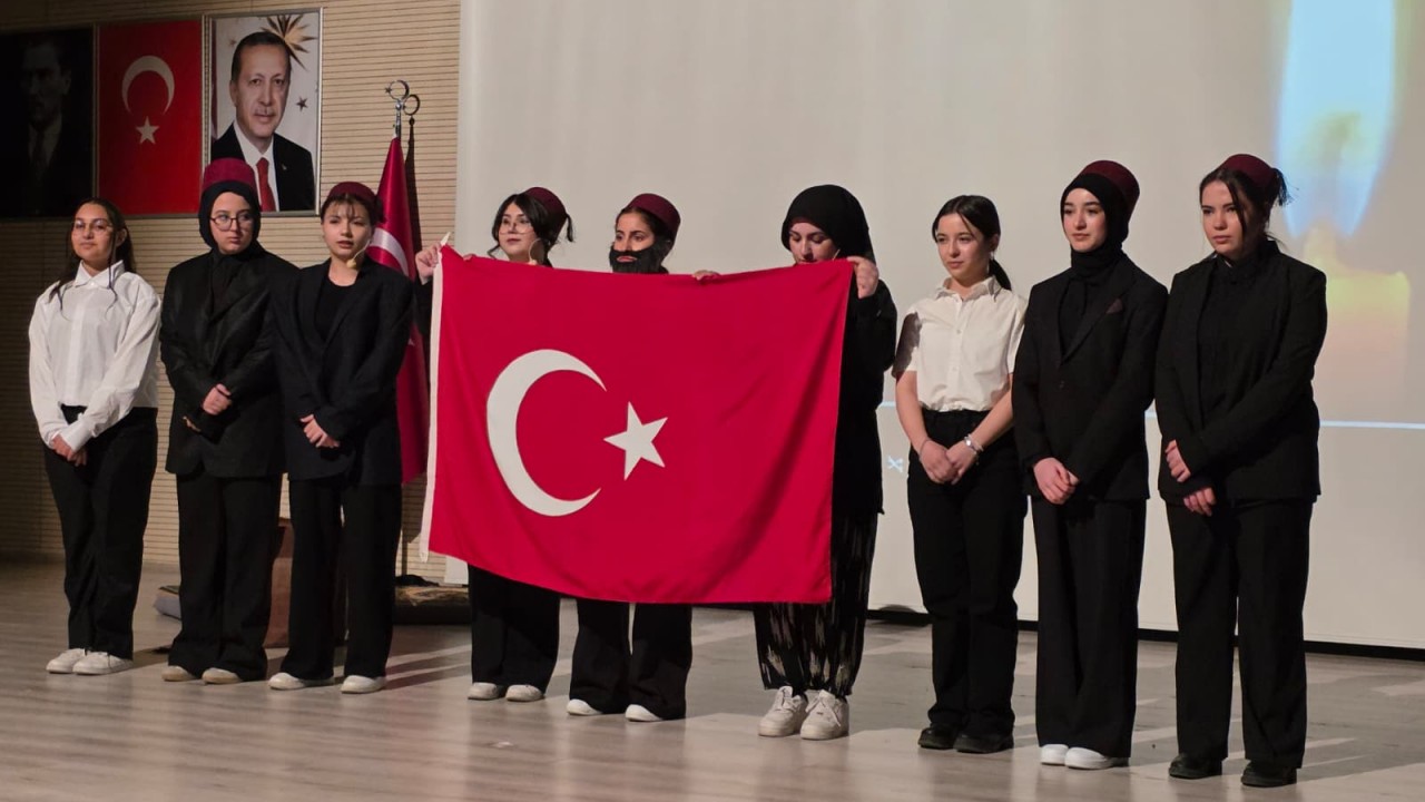 Kulu'da İstiklal Marşı'nın kabulü ve Mehmet Akif Ersoy'u anma programı düzenlendi