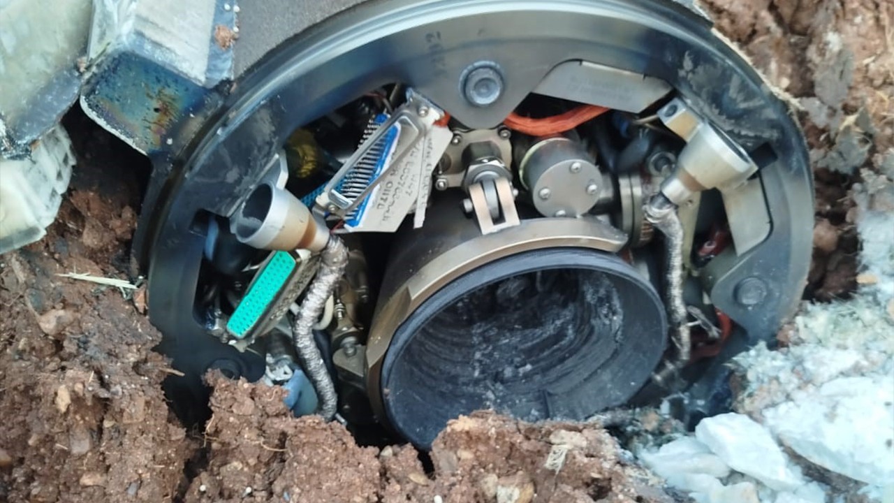 Adıyaman'a düşen füzenin ikinci parçası bulundu