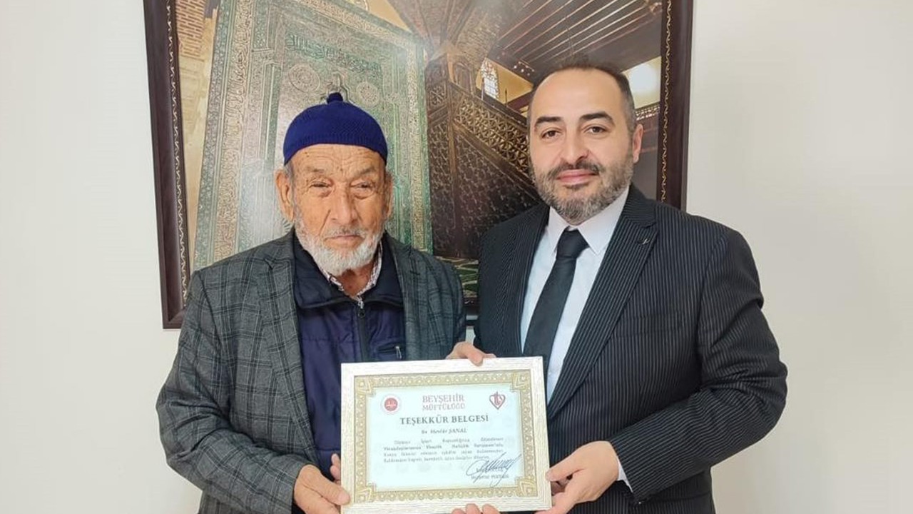 Konya'da 84 yaşındaki hafız il ikincisi oldu