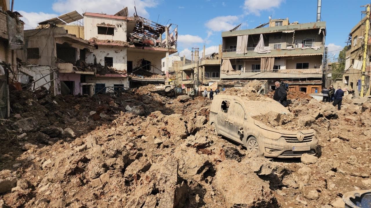 Lübnan Sağlık Bakanlığı: İsrail'in Lübnan'a saldırılarında 26 sağlık çalışanı öldü, 51'i yaralandı