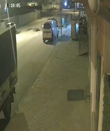 Polis uygulamasından kaçan alkollü sürücü motosiklete çarptı: Belediye başkanının oğlu çıktı