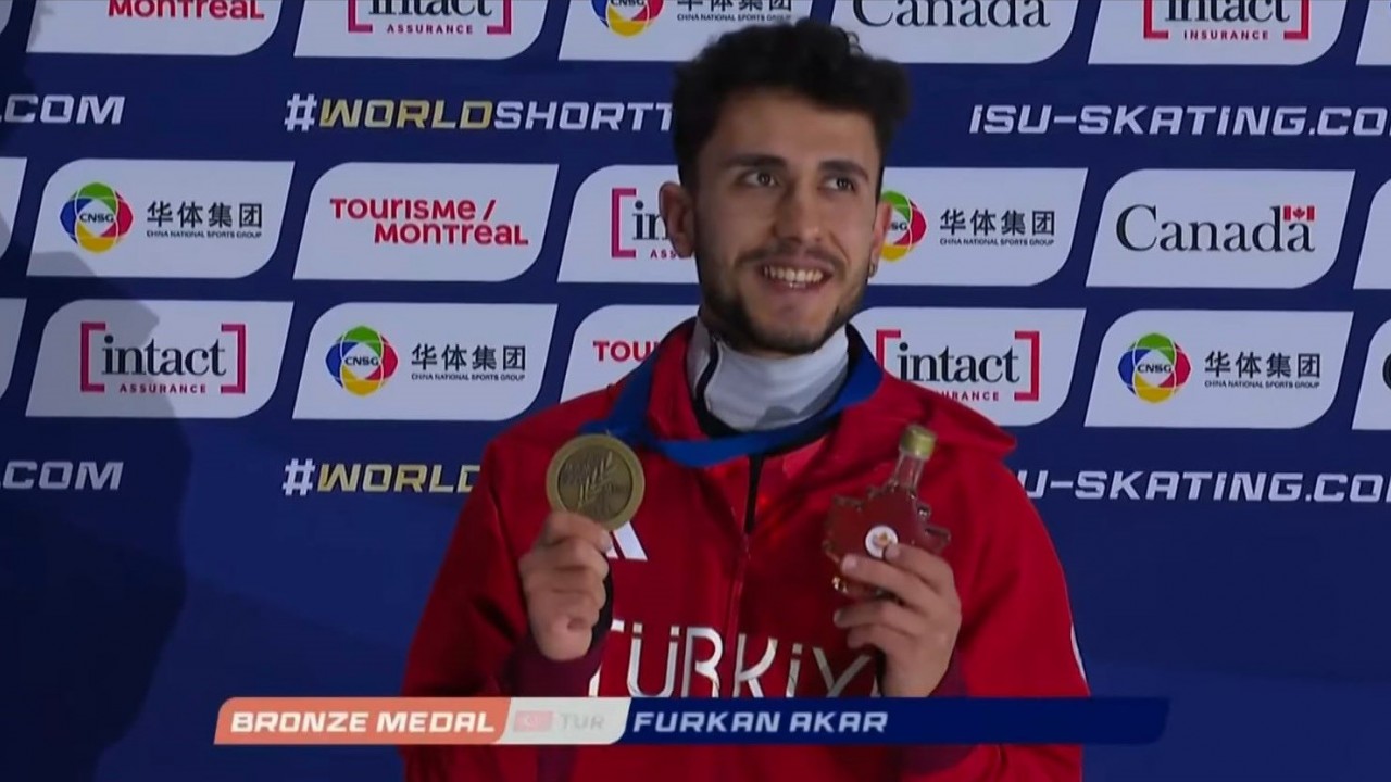 Furkan Akar’dan tarihi madalya