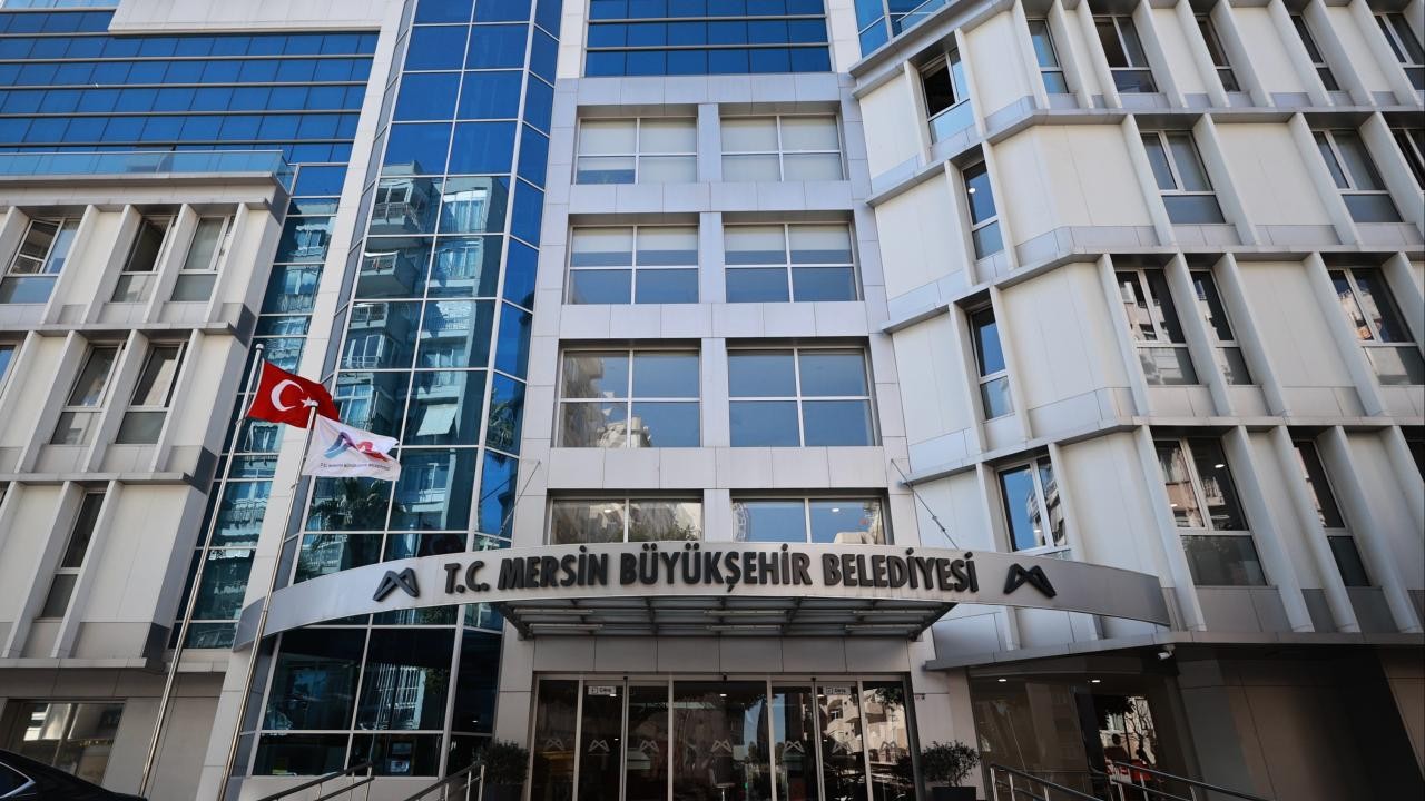 Mersin Büyükşehir Belediyesi'ne rüşvet soruşturması: 7 tutuklama