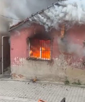 Gecekondu alevlere teslim oldu: 1 ölü