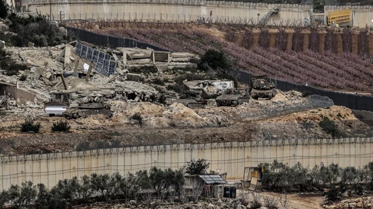 İsrail, Lübnan'a kara harekatı başlattı
