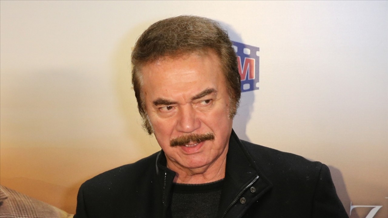 Orhan Gencebay hastaneye kaldırıldı!